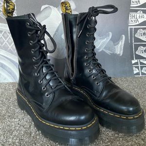Dr. Martens Jadon HI
